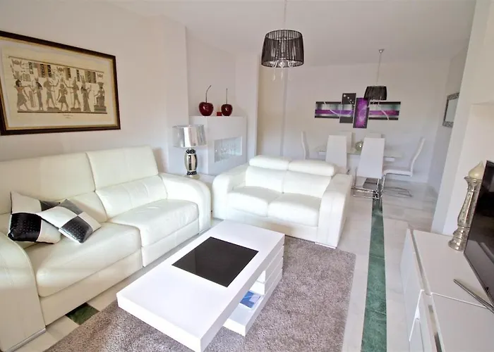 Elviria Playa Apartment Marbella